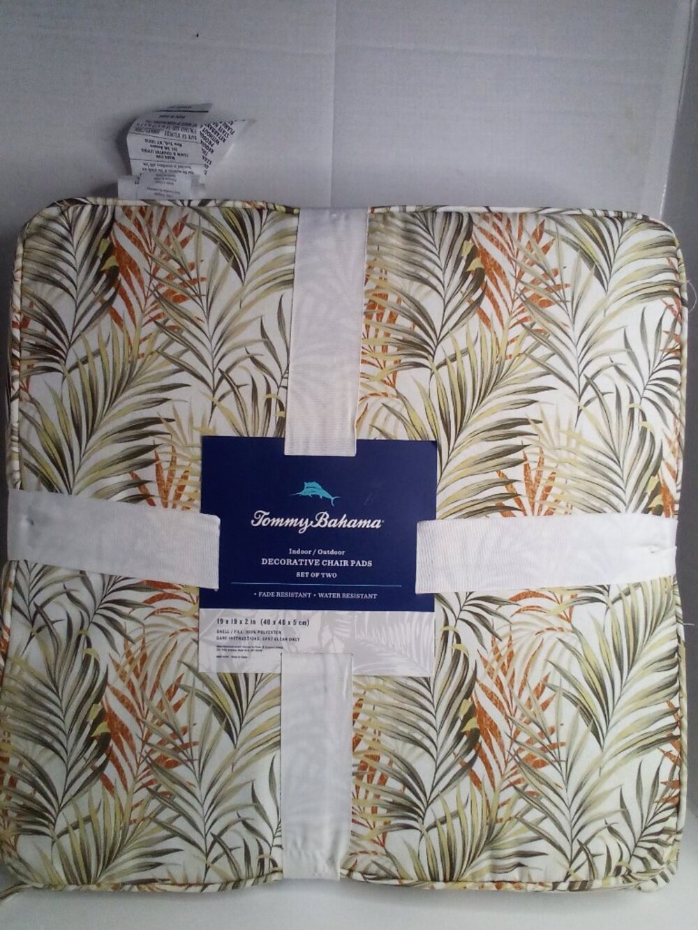 Tommy Bahama Decorative Chair Pads Lot of 2 Indoor Outdoor Tropical 19 x 19 x 2